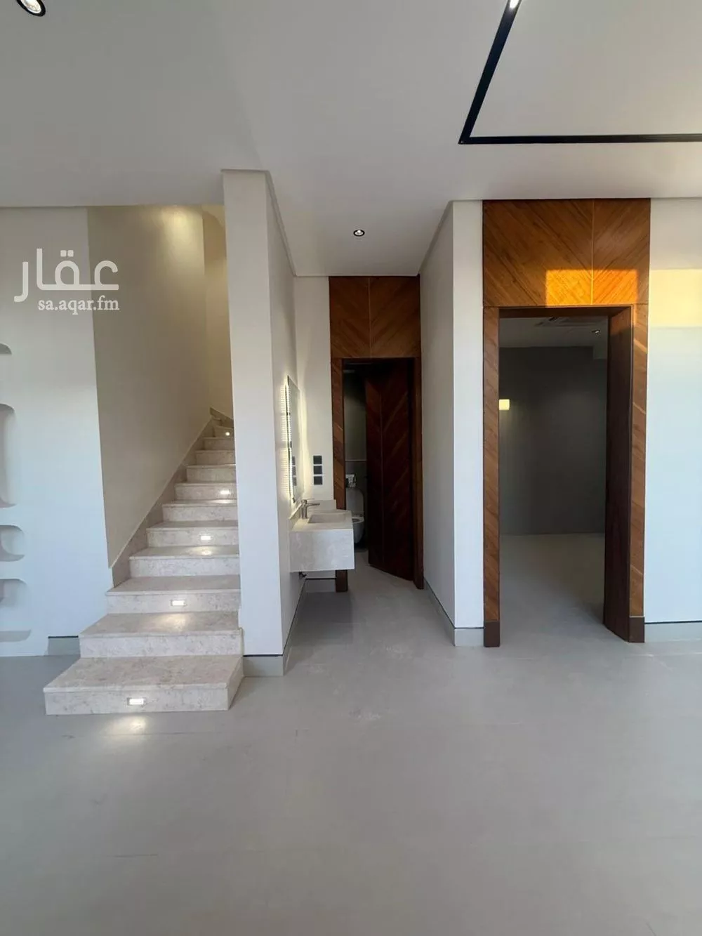 فيلا 6 غرف في المهدية 9