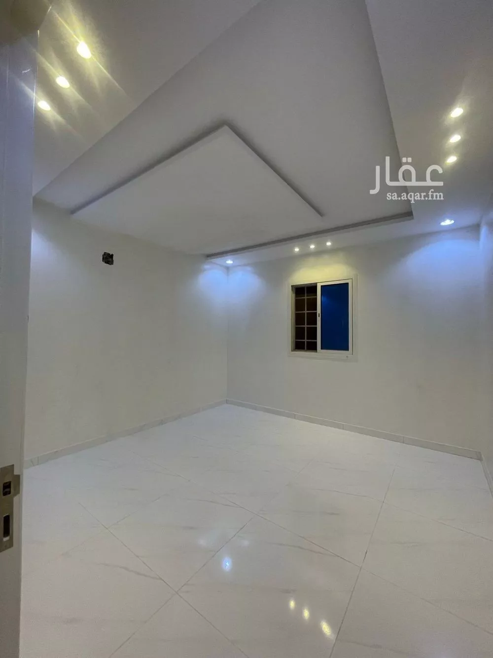 فيلا 8 غرف في الشرق 16