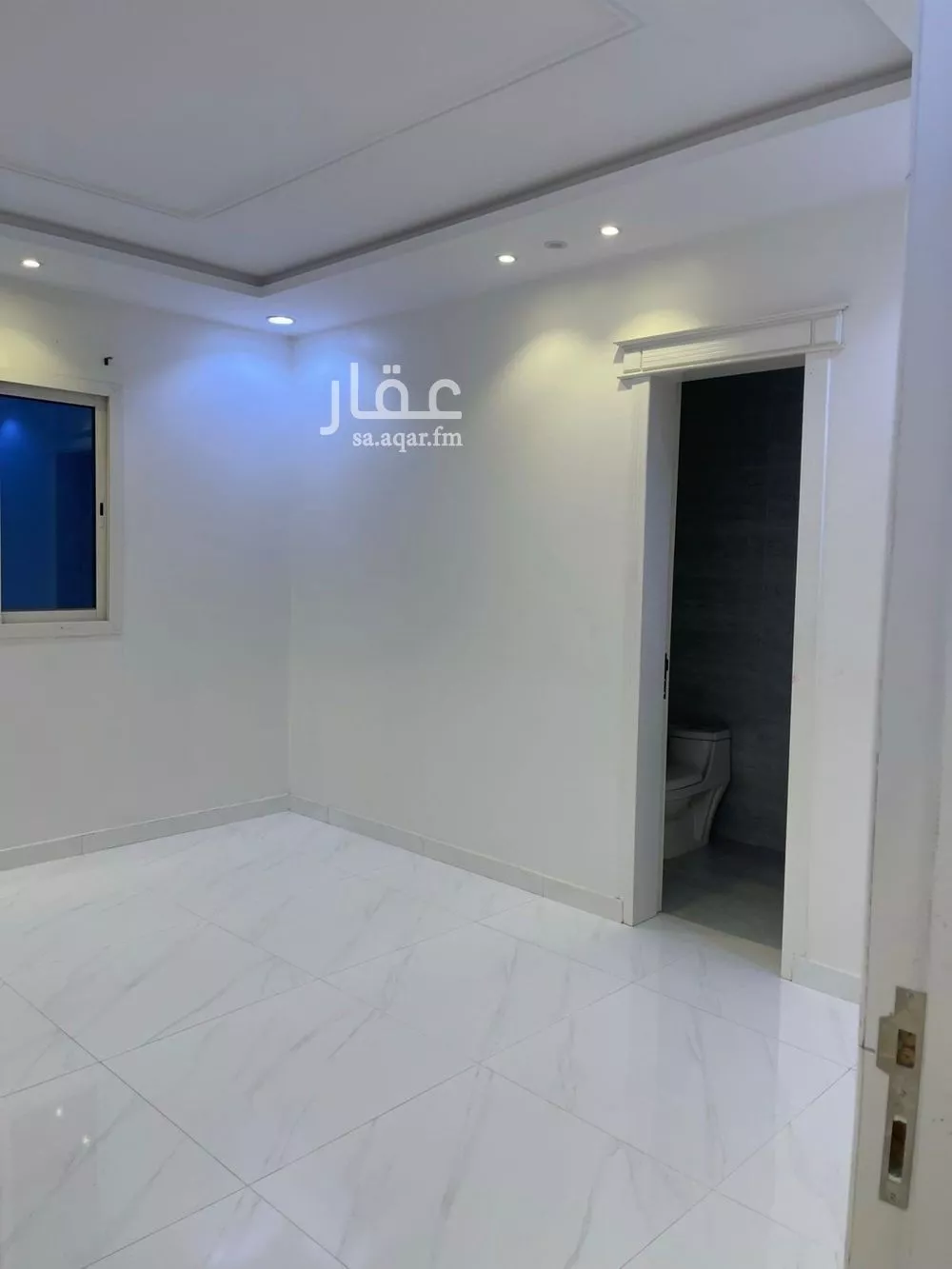 فيلا 8 غرف في الشرق 5