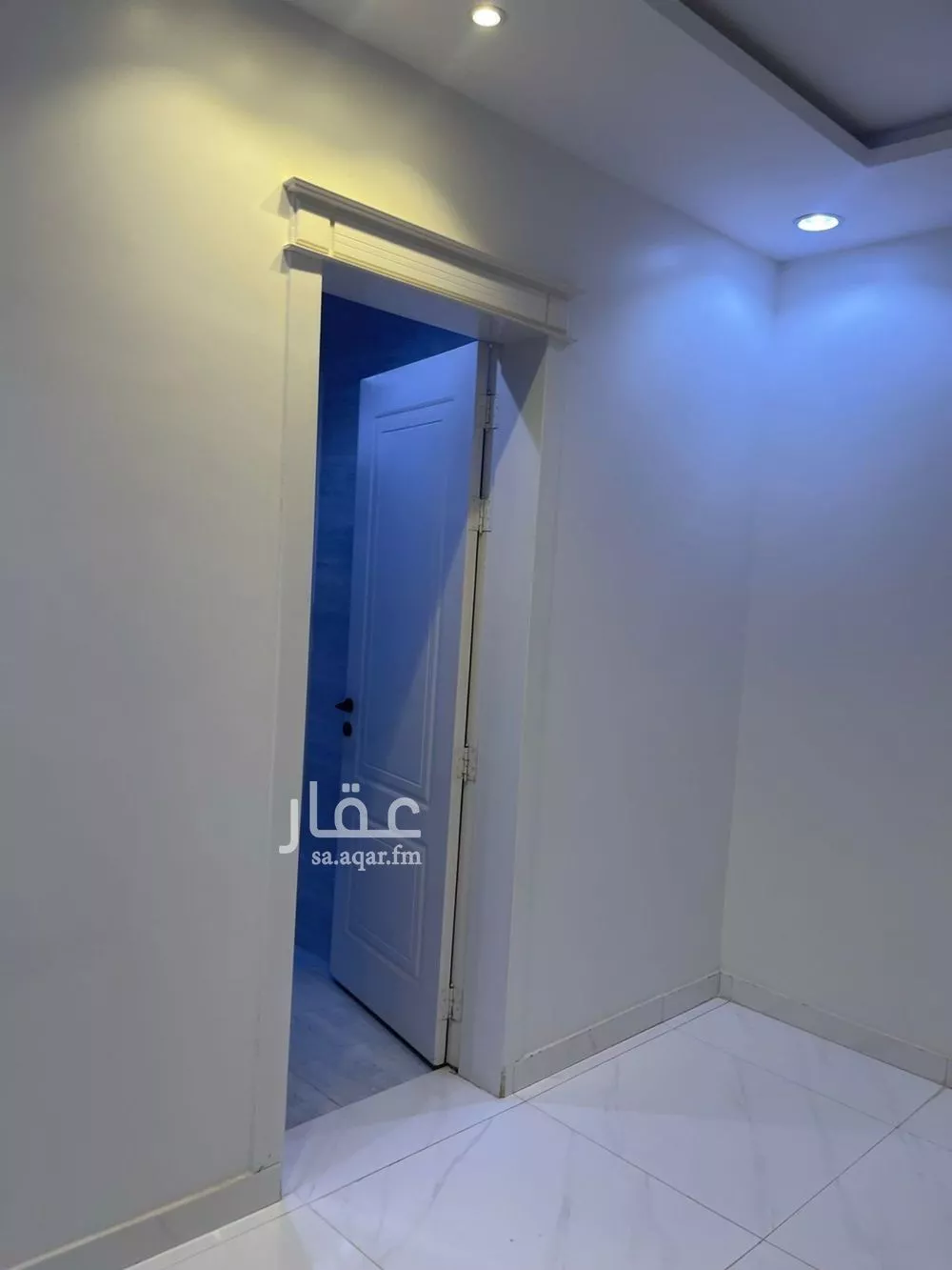 فيلا 8 غرف في الشرق 8