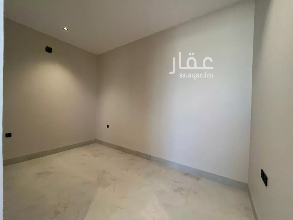 6 bedroom villa in Al Mahdiyyah 17