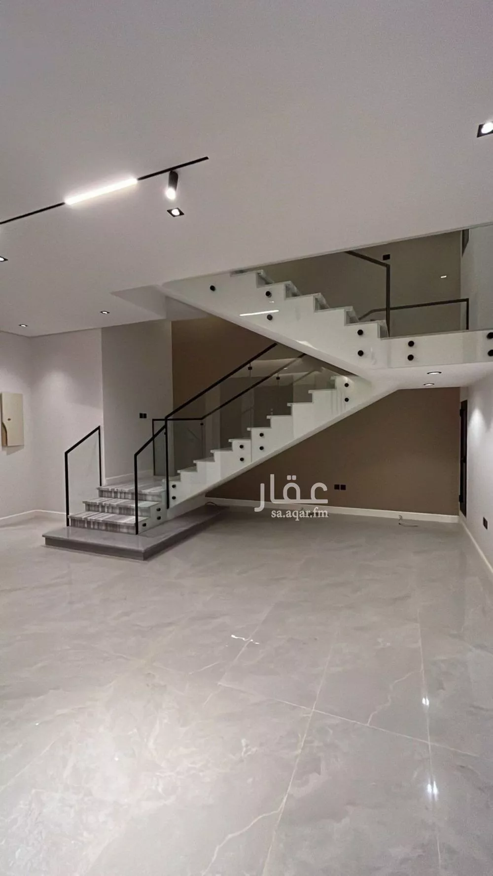 5 bedroom villa in Al Mahdiyyah 4