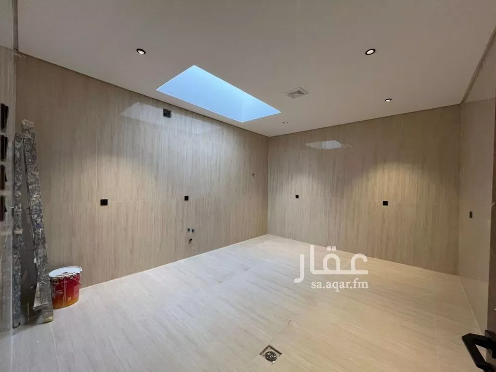 5 bedroom villa in Al Mahdiyyah 14