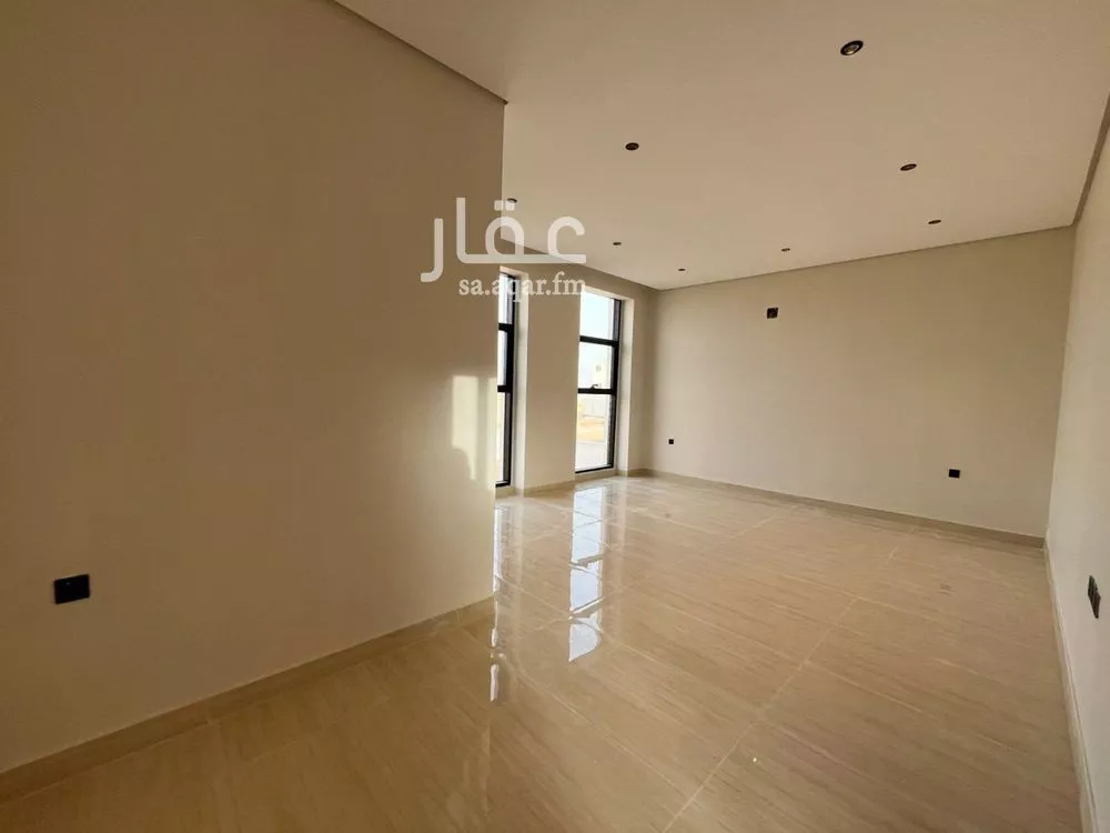 5 bedroom villa in Al Mahdiyyah 24