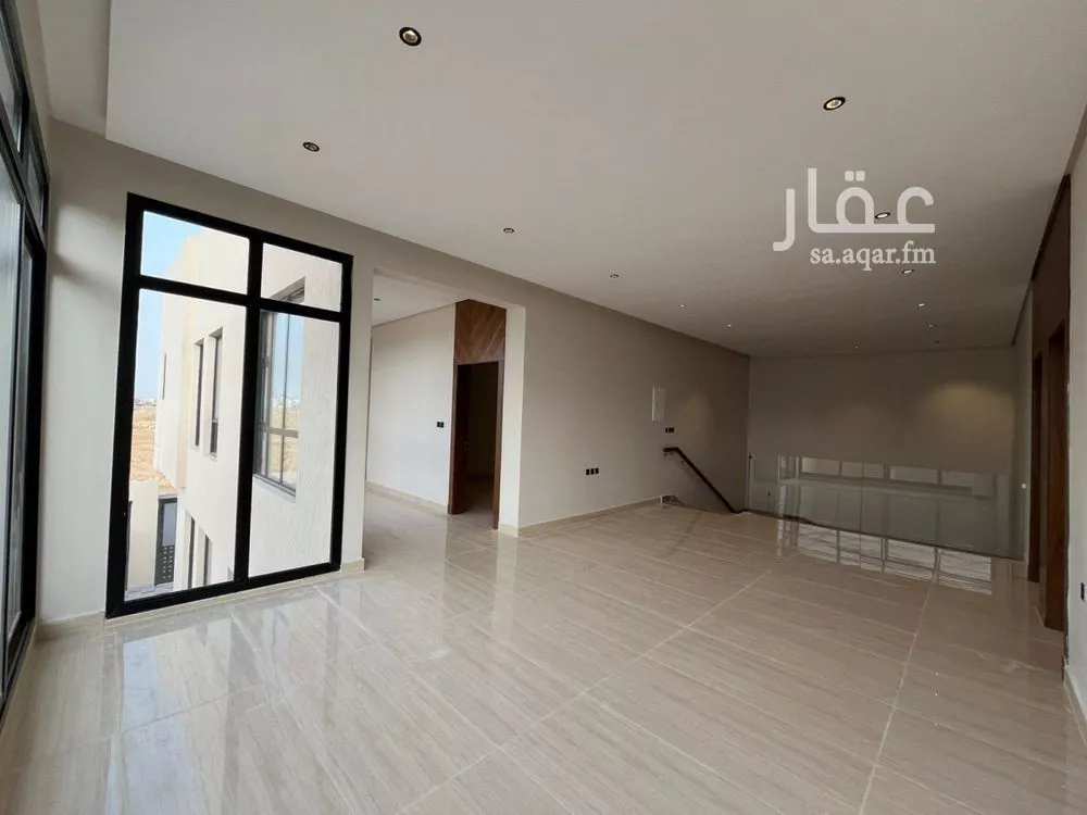 5 bedroom villa in Al Mahdiyyah 25