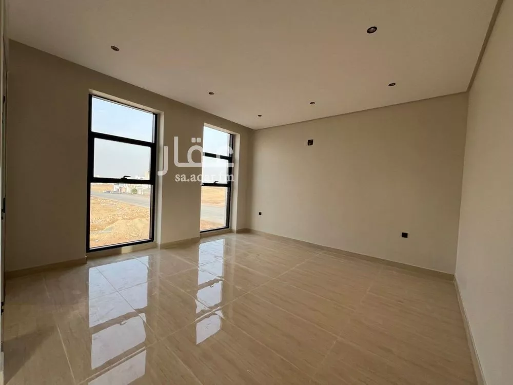 5 bedroom villa in Al Mahdiyyah 27