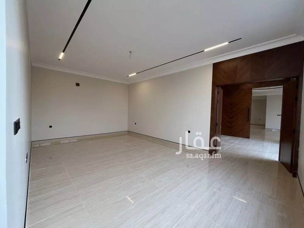 5 bedroom villa in Al Mahdiyyah 9