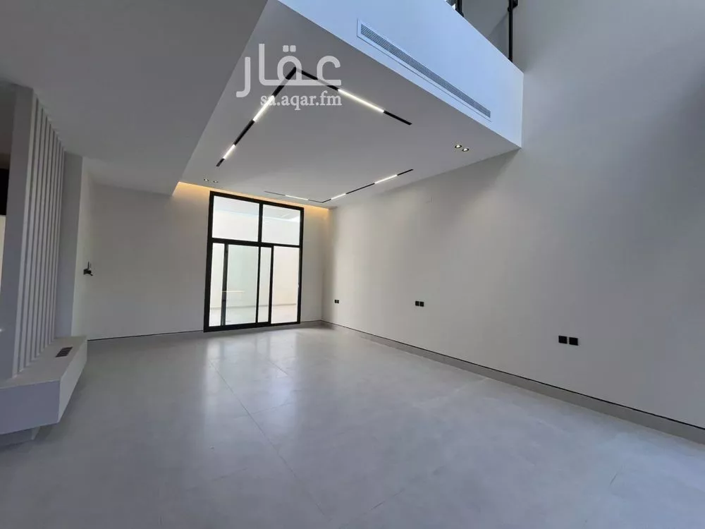 5 bedroom villa in Al Mahdiyyah 11