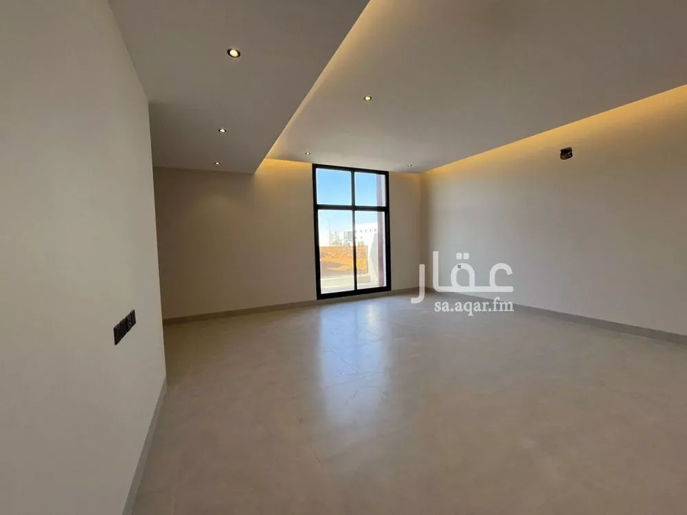 5 bedroom villa in Al Mahdiyyah 18