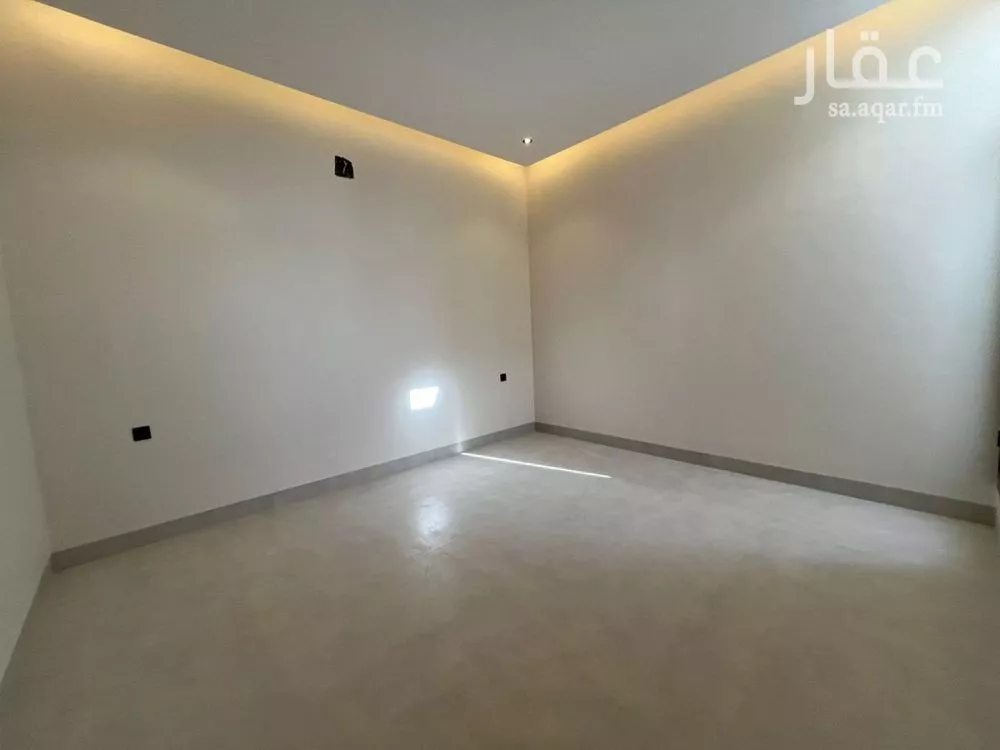 5 bedroom villa in Al Mahdiyyah 26