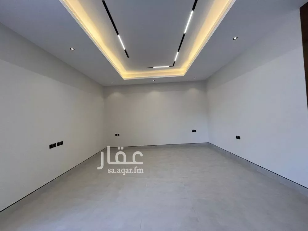5 bedroom villa in Al Mahdiyyah 8