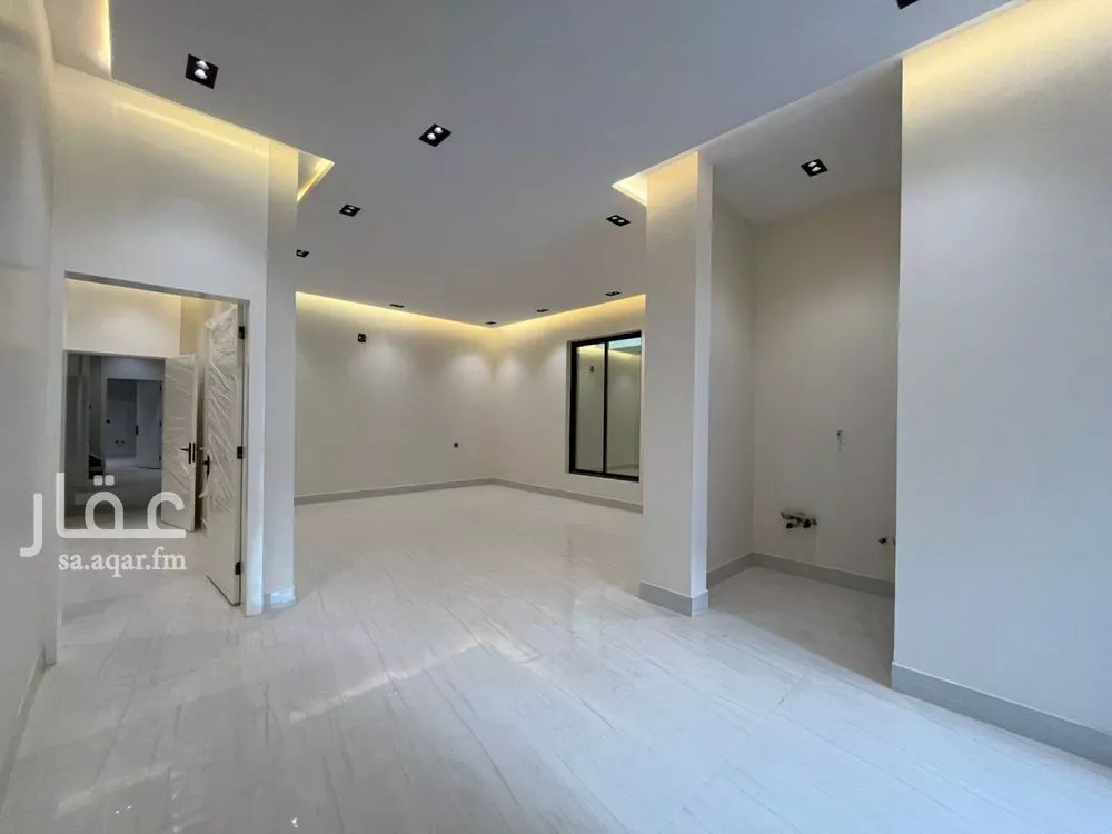 6 bedroom apartment in Al Mahdiyyah 9