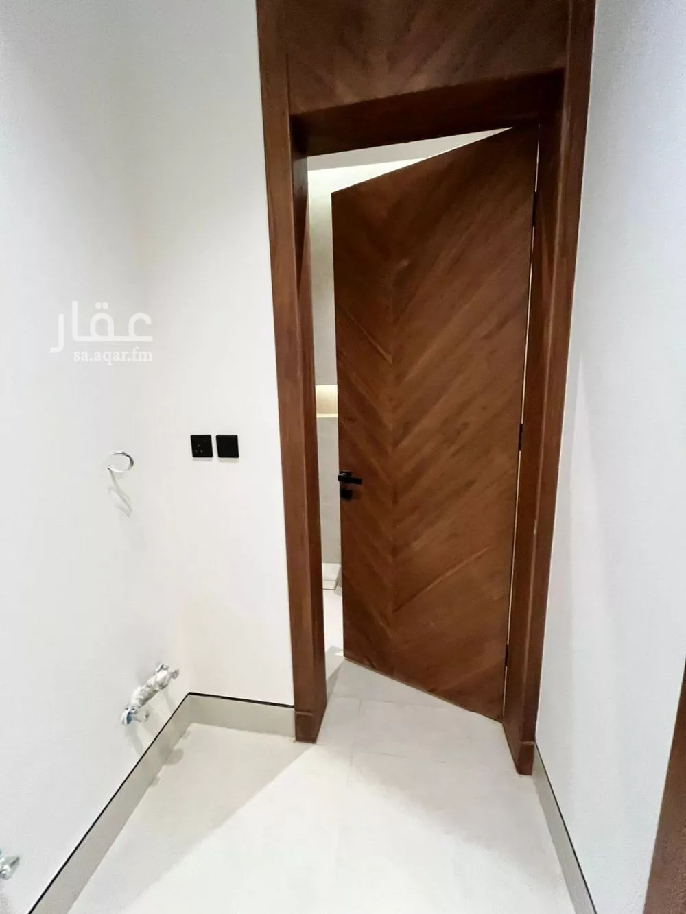 فيلا 6 غرف في المهدية 5