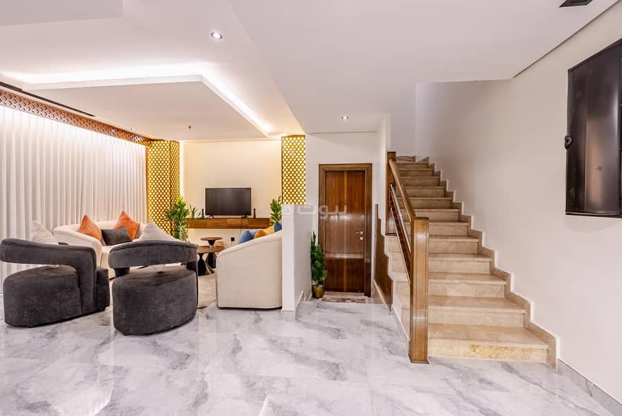 3 bedroom villa in Al Shati, Jeddah 10
