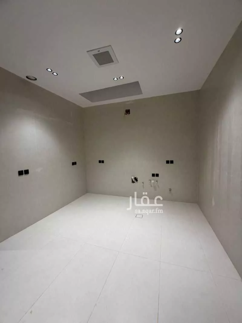 5 bedroom villa in Al Rimal 13