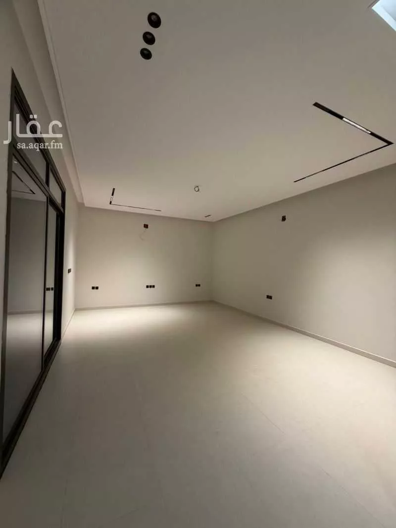 5 bedroom villa in Al Rimal 7