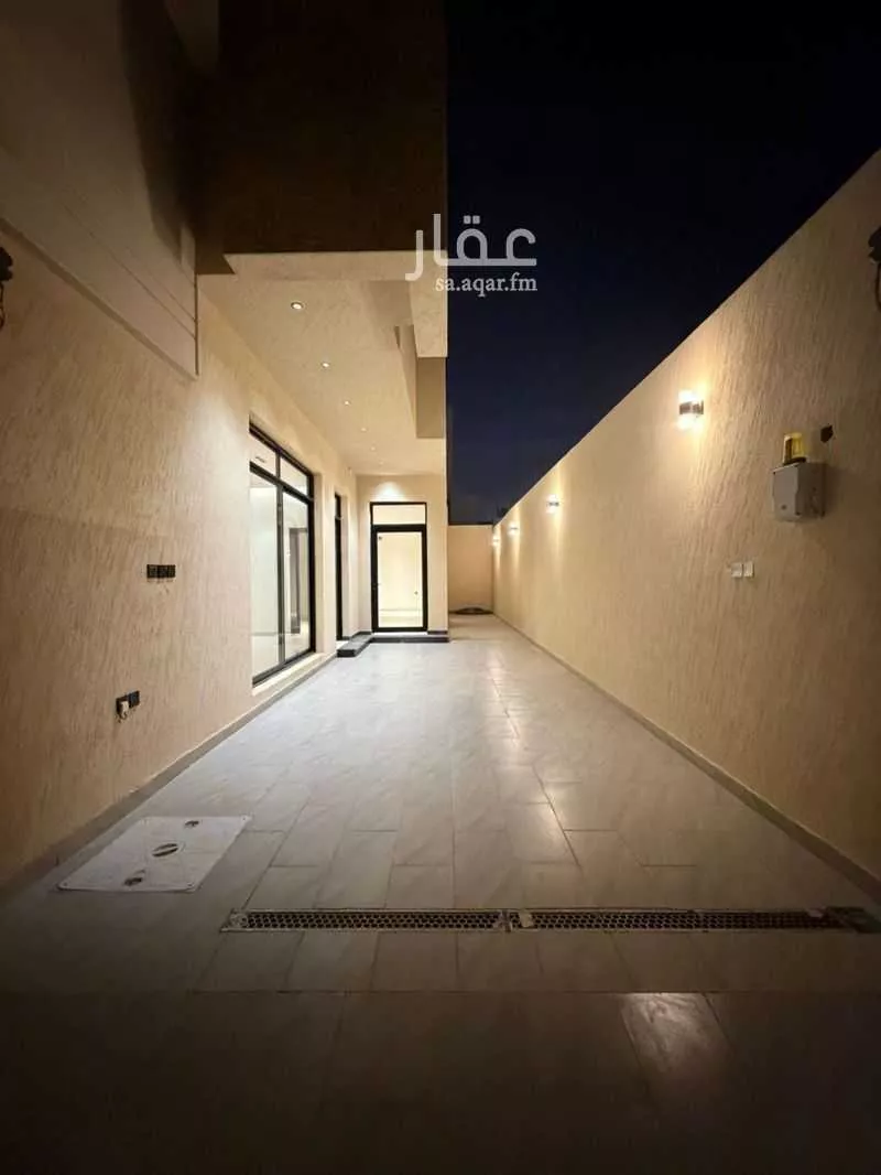 5 bedroom villa in Al Rimal 9
