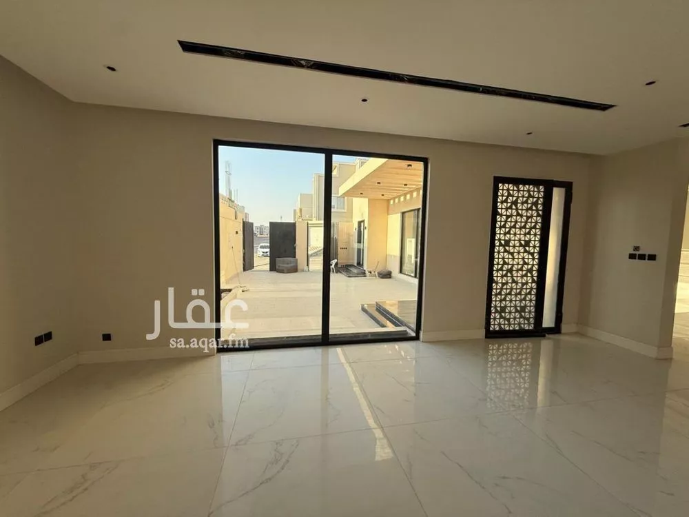 5 bedroom villa in Al Mahdiyyah 11