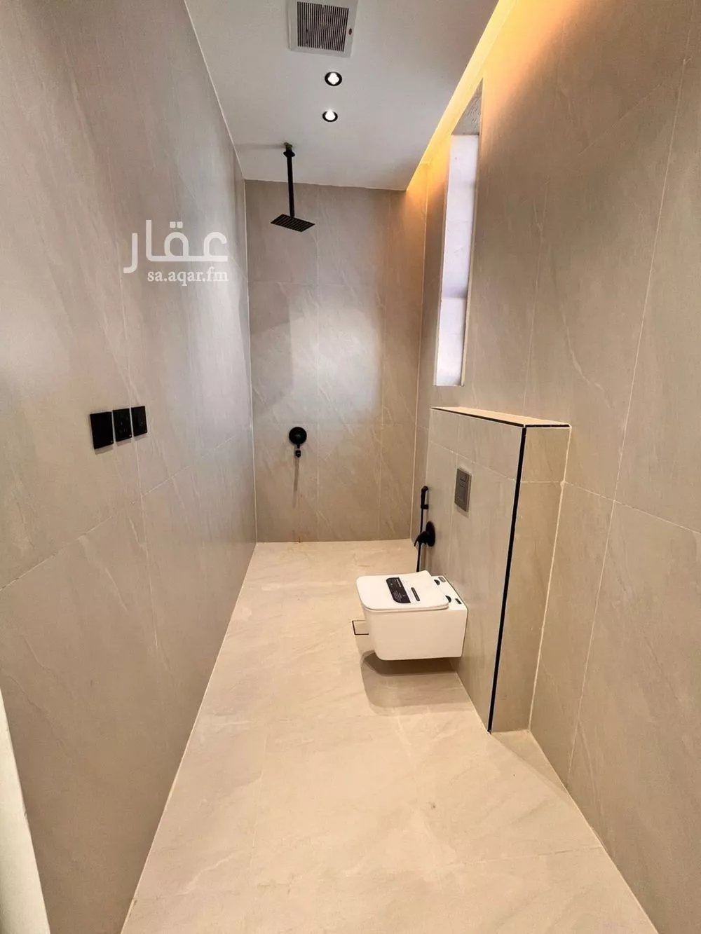 فيلا 6 غرف في المهدية 12