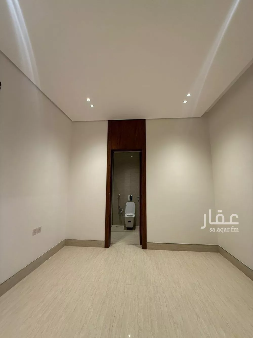 6 bedroom villa in Al Mahdiyyah 15