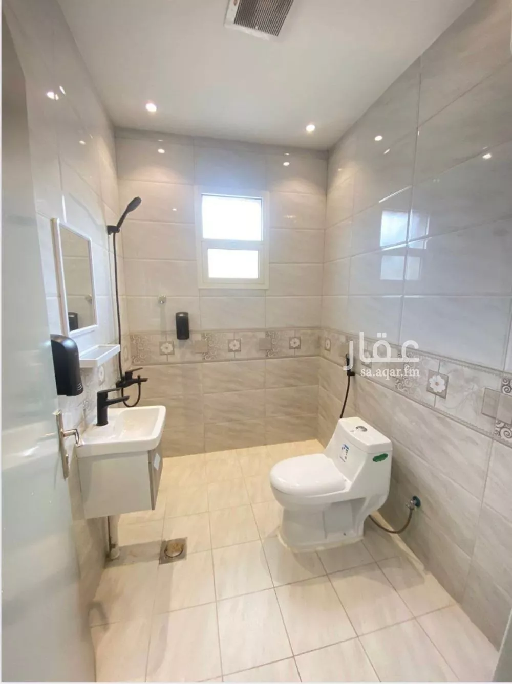 1 bedroom apartment in Al Aqiq 4