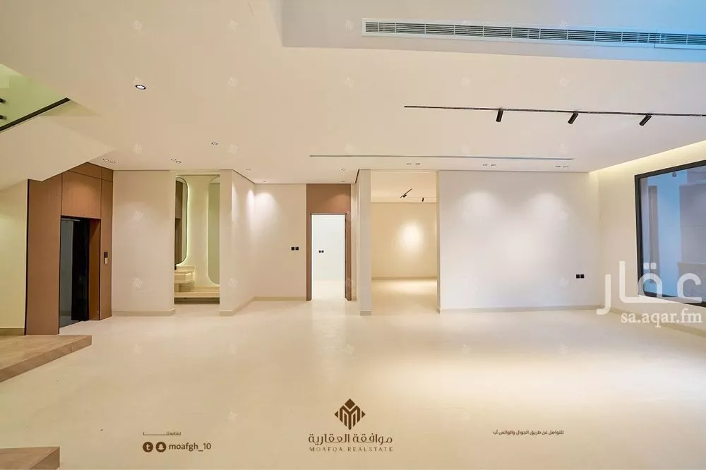 5 bedroom villa in Al Mahdiyyah 11