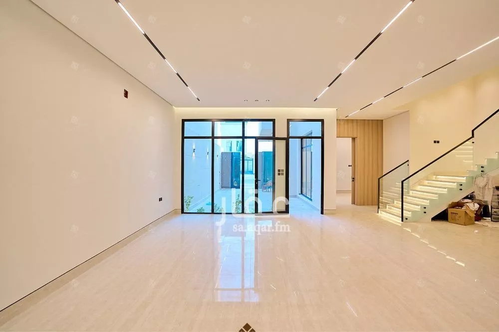 6 bedroom villa in Al Mahdiyyah 14
