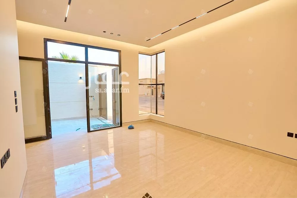 6 bedroom villa in Al Mahdiyyah 15
