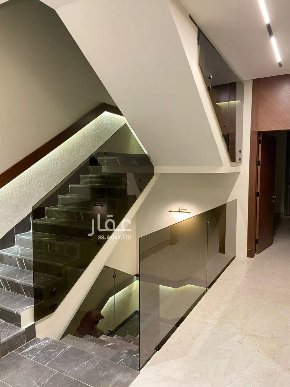 5 bedroom villa in Al Mahdiyyah 16