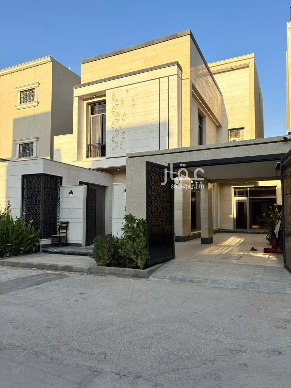 5 bedroom villa in Al Mahdiyyah 4