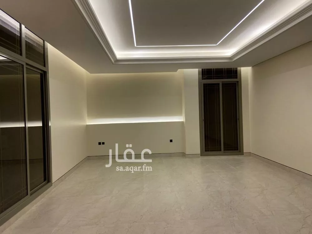5 bedroom villa in Al Mahdiyyah 10