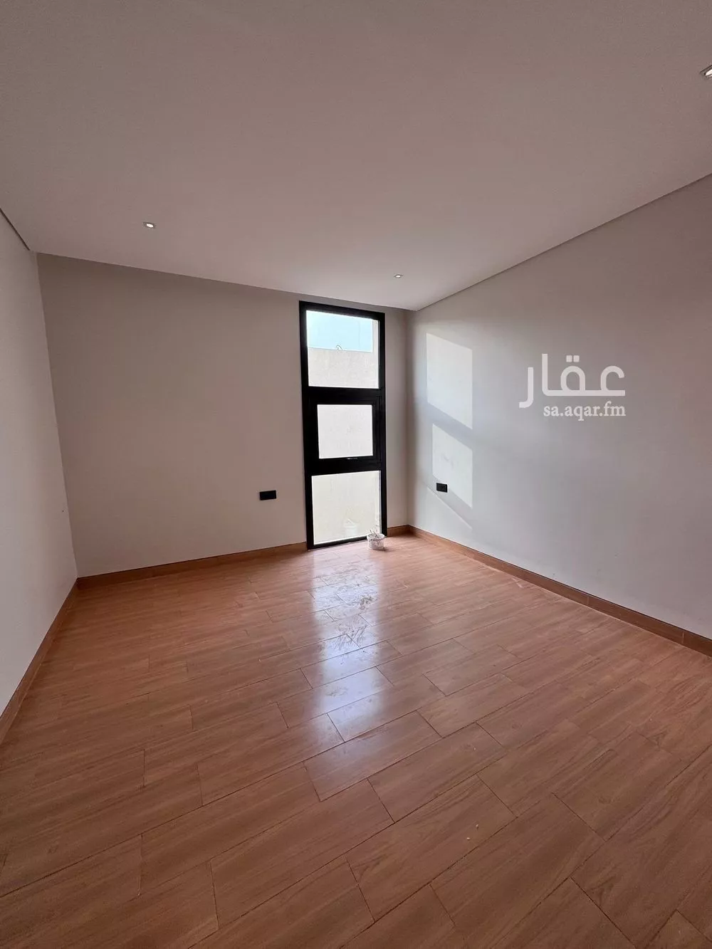 فيلا 6 غرف في المهدية 23