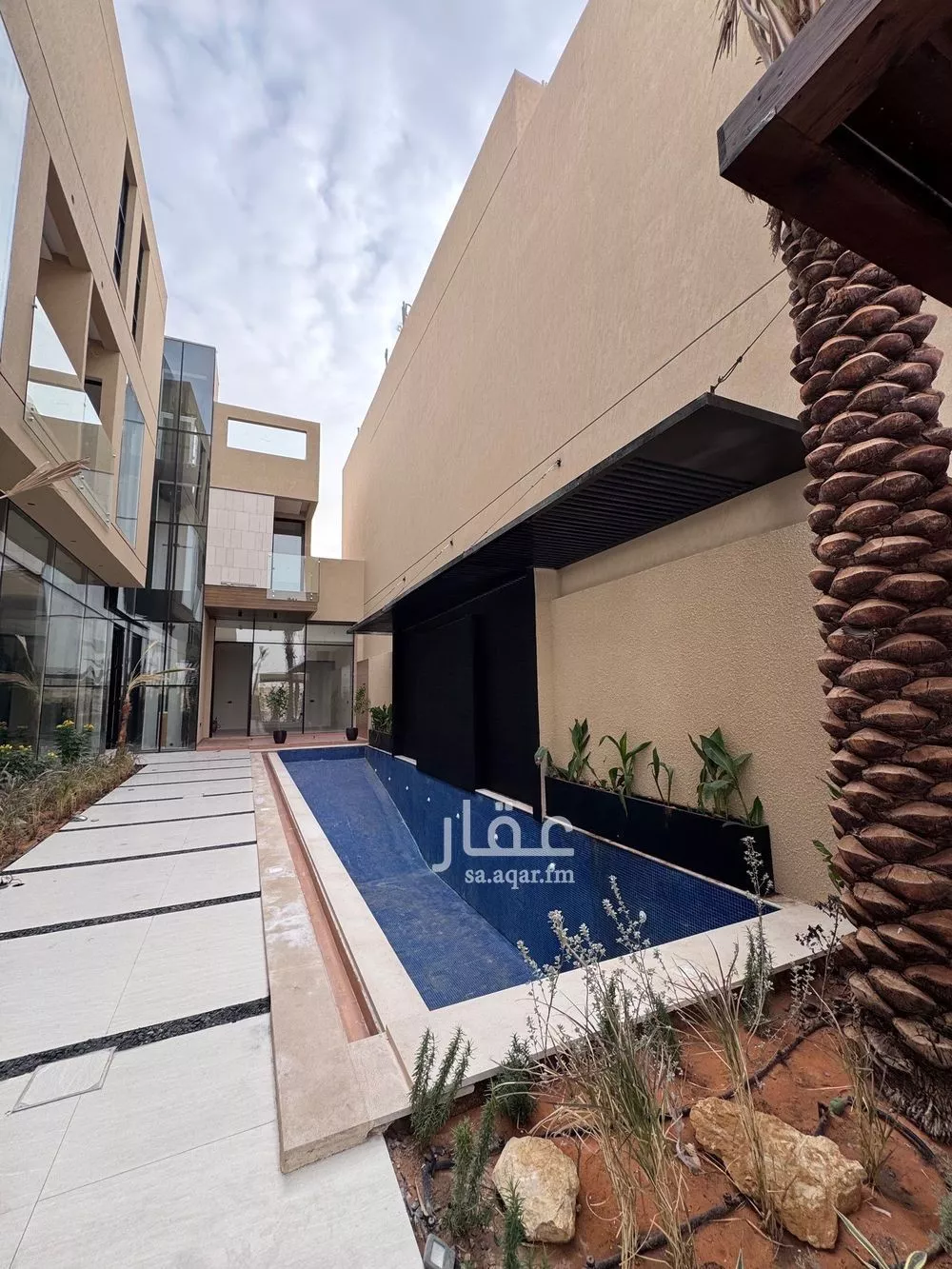 فيلا 6 غرف في المهدية 5