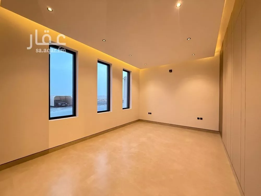 6 bedroom villa in Al Mahdiyyah 11