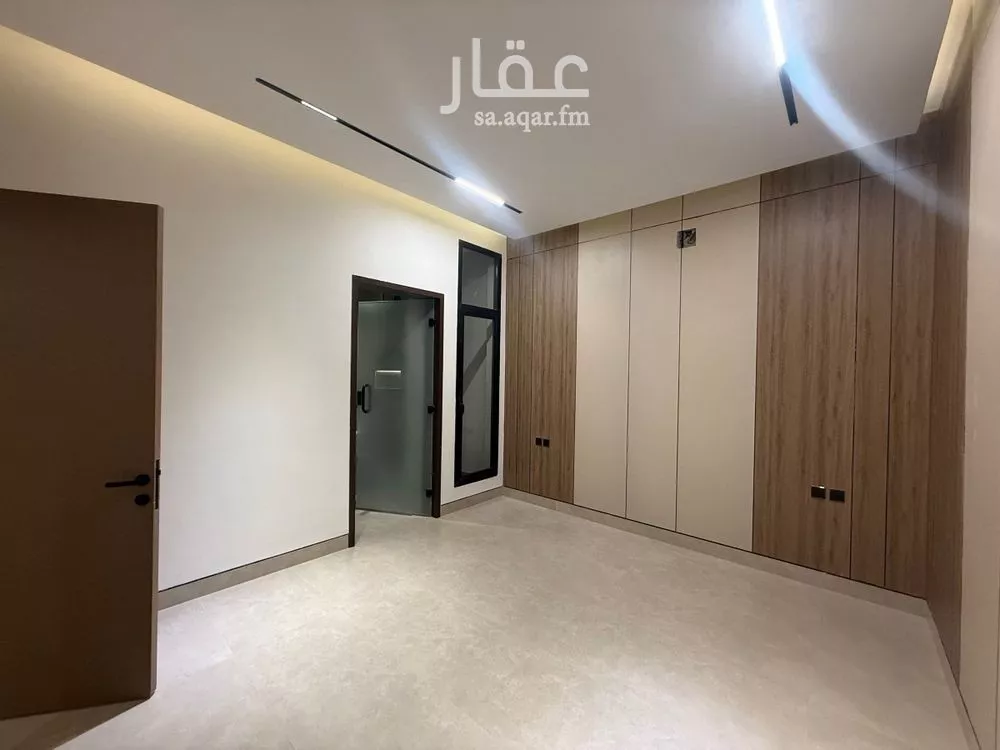 6 bedroom villa in Al Mahdiyyah 25