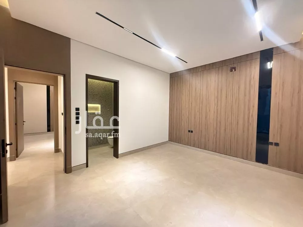 6 bedroom villa in Al Mahdiyyah 26