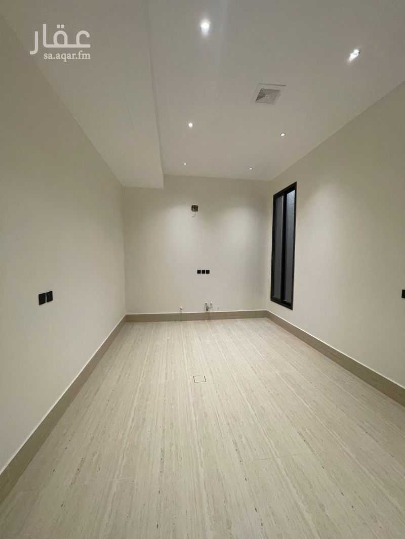5 bedroom villa in Al Rimal 6
