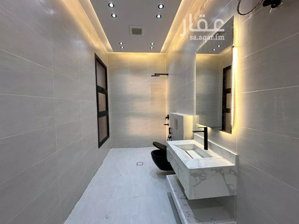 5 bedroom villa in Tuwaiq 12