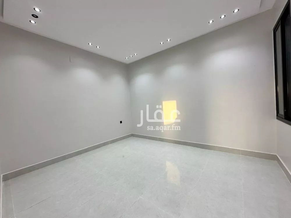 5 bedroom villa in Tuwaiq 10