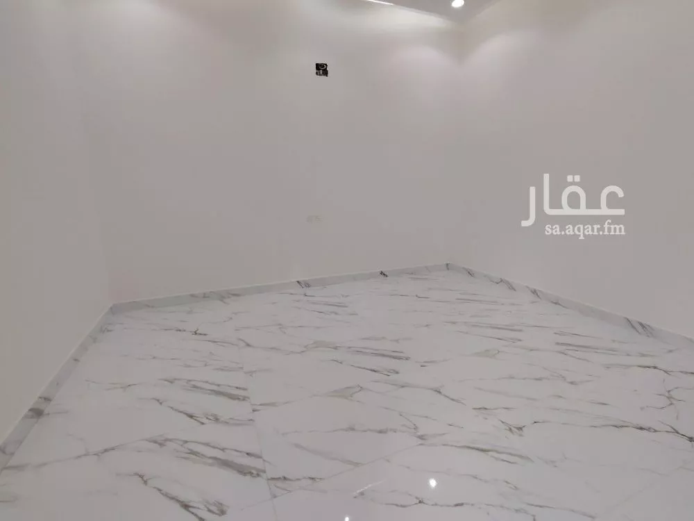 فيلا 4 غرف في العريجاء الغربية 14