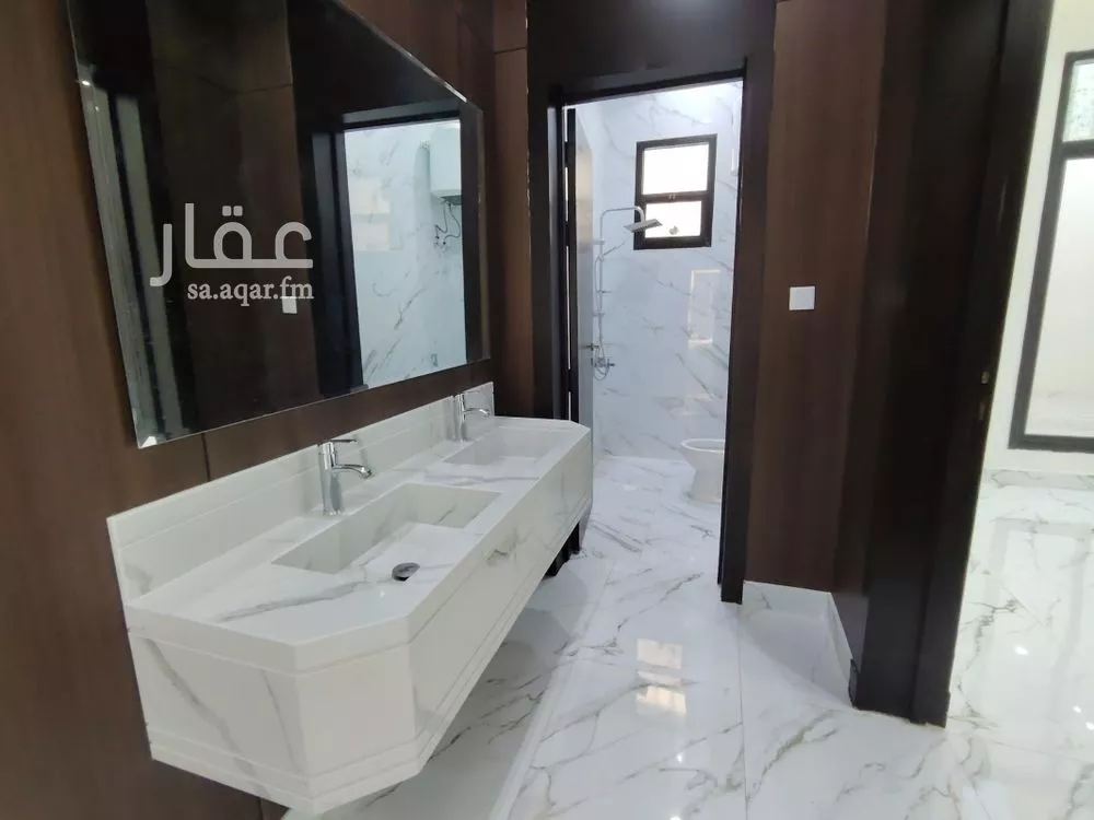 فيلا 4 غرف في العريجاء الغربية 15