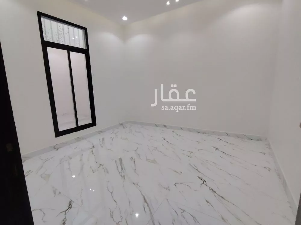 فيلا 4 غرف في العريجاء الغربية 16