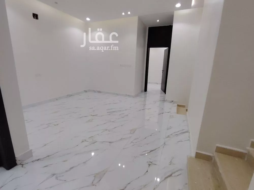 فيلا 4 غرف في العريجاء الغربية 19