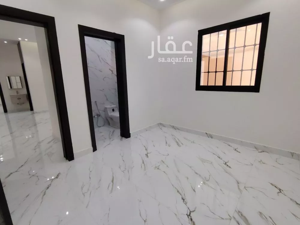 فيلا 4 غرف في العريجاء الغربية 20