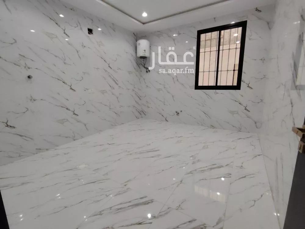 فيلا 4 غرف في العريجاء الغربية 23