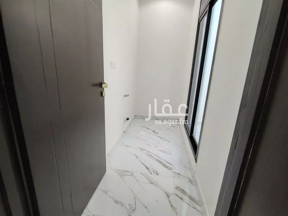 فيلا 4 غرف في العريجاء الغربية 9