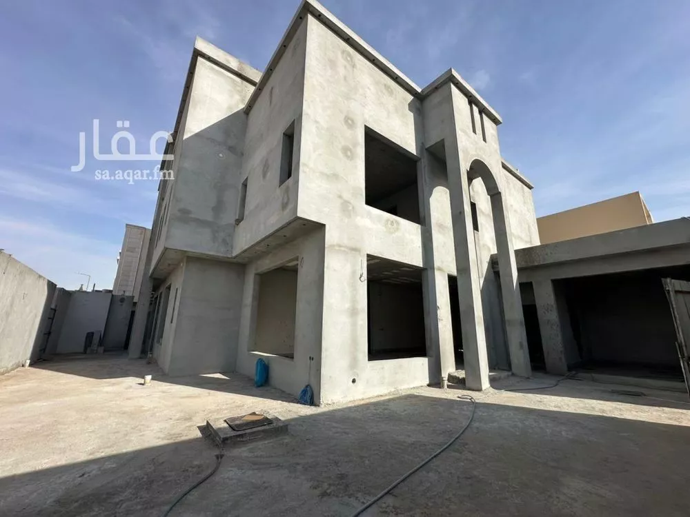 فيلا 8 غرف في الرمال 2