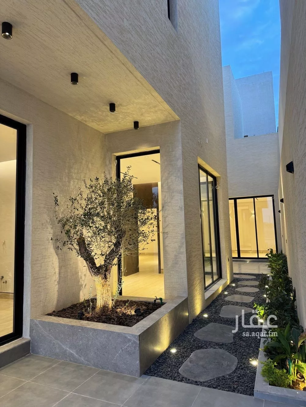 6 bedroom villa in Al Mahdiyyah 3
