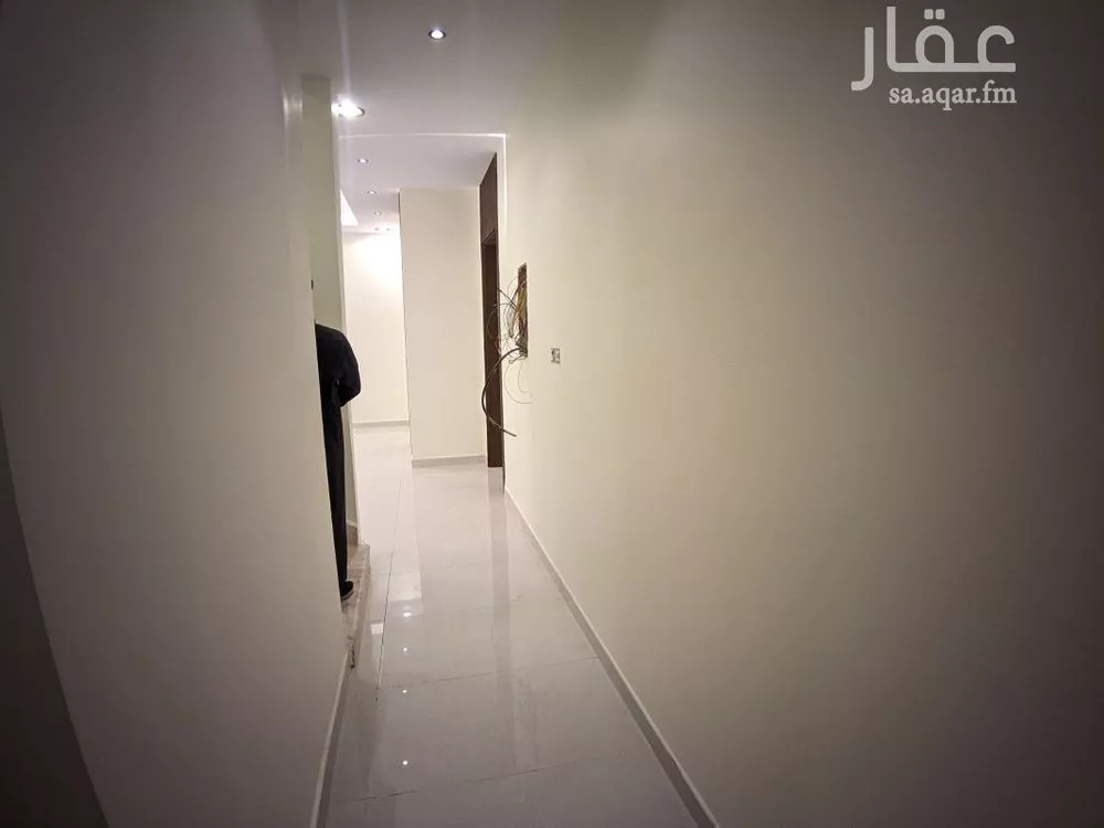 6 bedroom villa in Dhahrat Laban 11