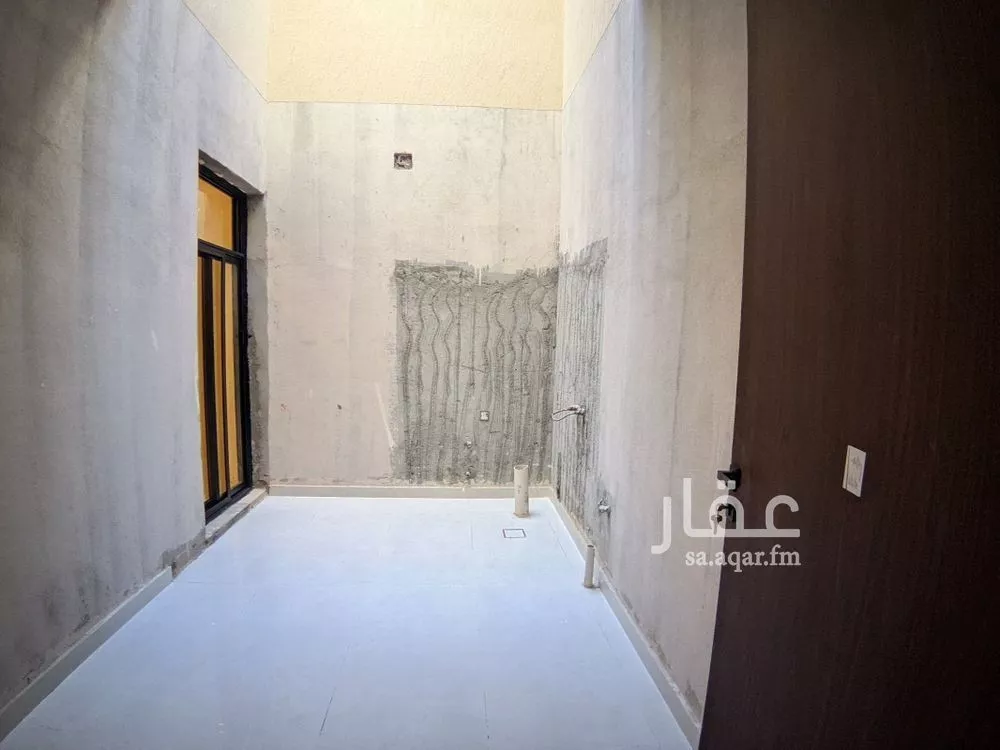 6 bedroom villa in Dhahrat Laban 15